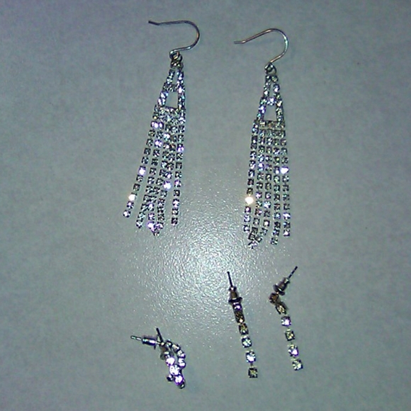 Jewelry - PRICE FIRM/BUNDLE OF EARRINGS